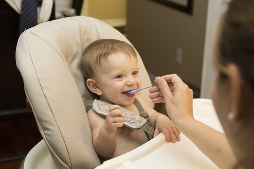 introducing complementary feeding