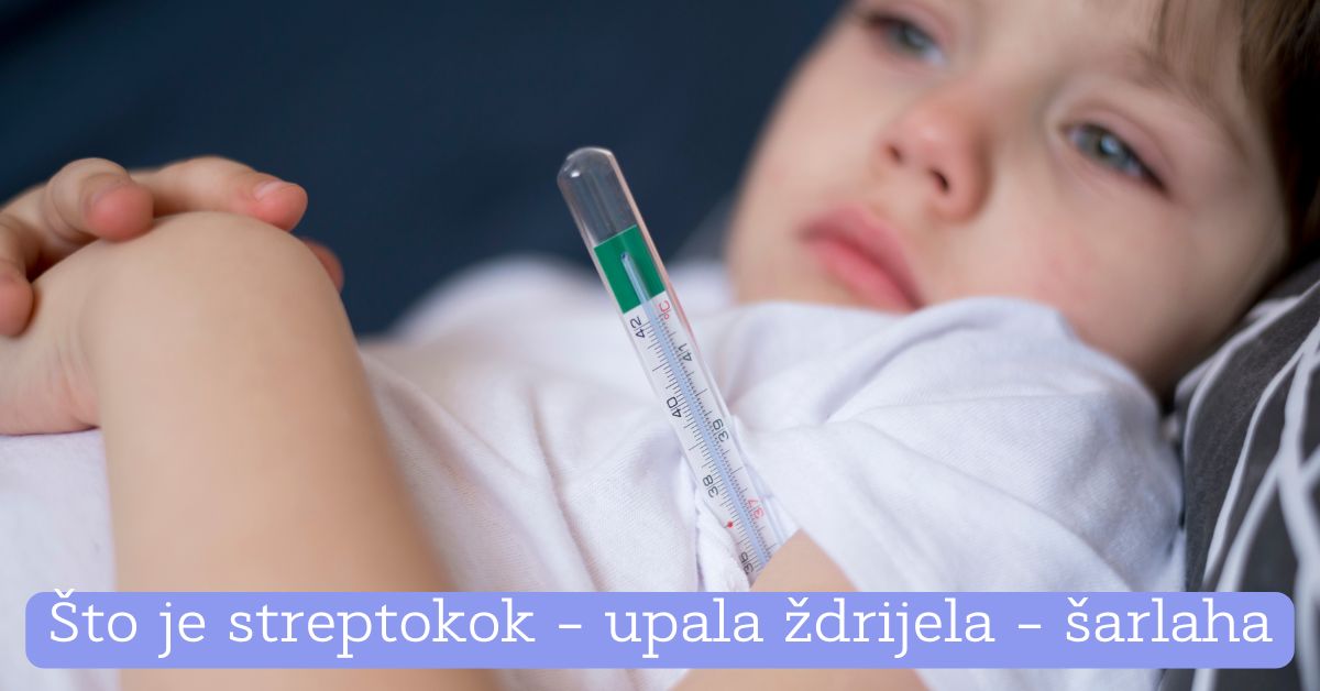 Djete s toplomjerom ispod pazuha mjeri temperaturu